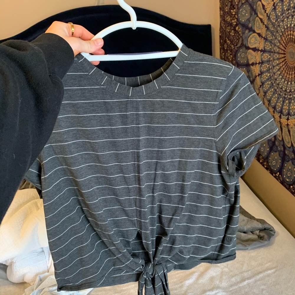 Lululemon workout tee